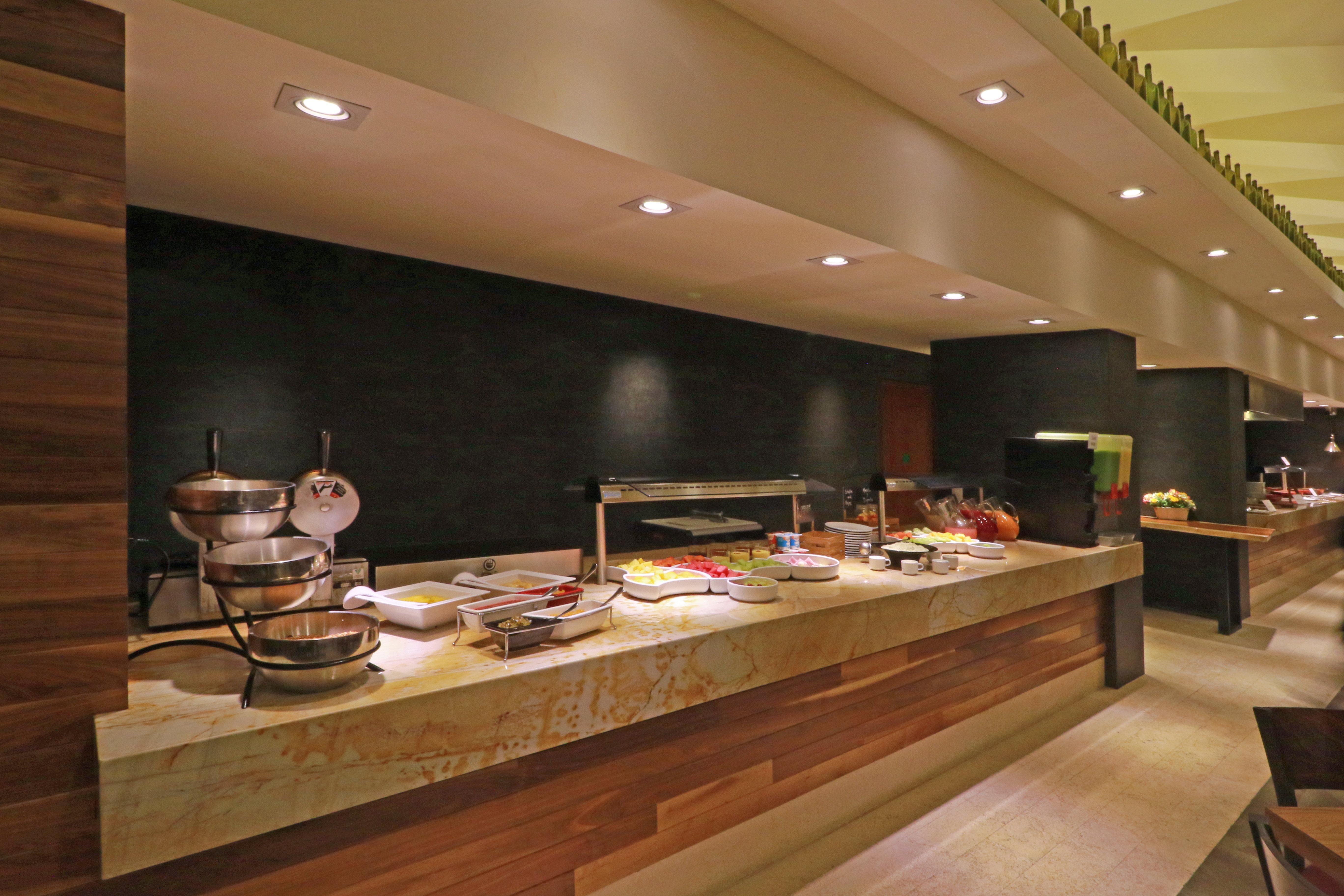 Holiday Inn & Suites Plaza Mayor By Ihg León Zewnętrze zdjęcie