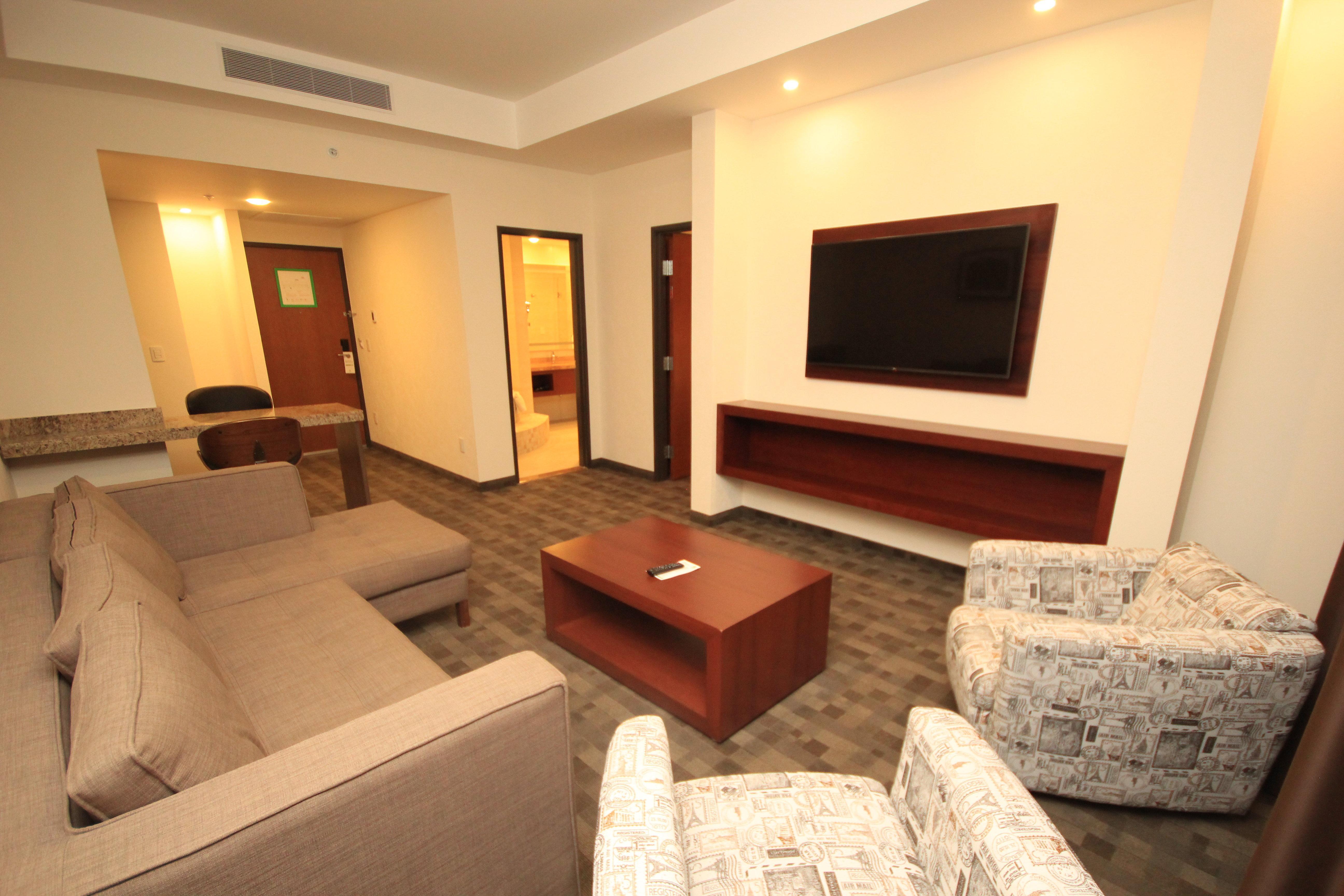 Holiday Inn & Suites Plaza Mayor By Ihg León Zewnętrze zdjęcie